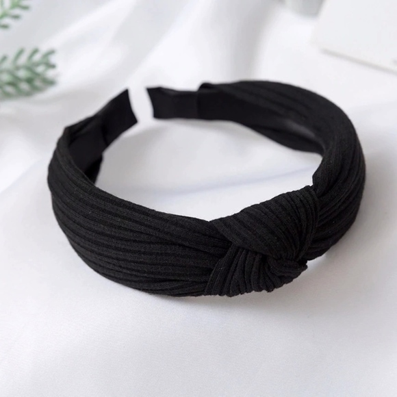 'Mona' Ribbed Knit Single Knot Cloth Headband - Picture 4 of 8